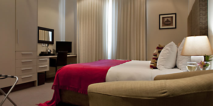 deluxe-room-cape-town-hotel