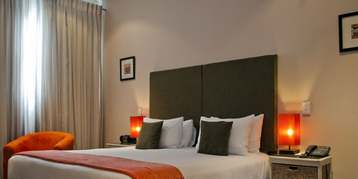 deluxe-room-with-bath